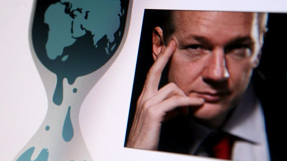 Cererea lui Julian Assange de eliberare pe cauţiune a fost respinsă de o instanţă britanică