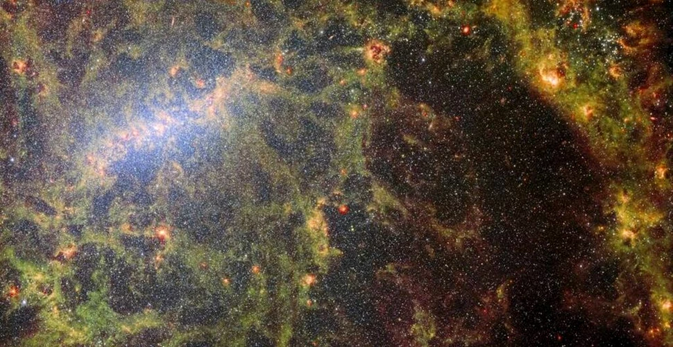 Telescopul Webb a privit „printre gratiile” unei galaxii aflate la 20 milioane de ani-lumină