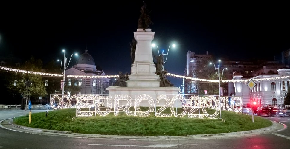 Programul Târgului de Crăciun din Bucureşti. Cum arată Capitala împodobită cu 10 milioane de beculeţe, pentru Crăciun şi Euro 2020 – GALERIE FOTO