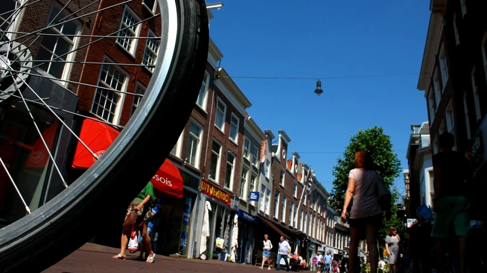 Evenimentul Street Delivery 2018 ia la întrebări conceptul de „Smart Cities? „