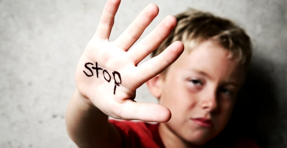 Studiu şocant: în România, peste 60% dintre copii sunt supuşi violenţei în familie!