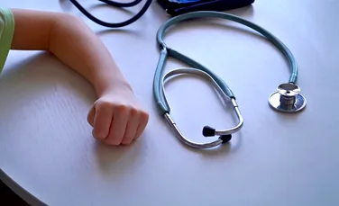 La ce să fie atenți părinții copiilor răciți? Sfatul medicului!