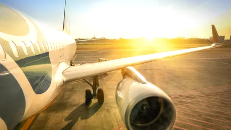 Clipe de coșmar în aer: Ușa unui avion cu 200 de pasageri s-a deschis în timpul zborului