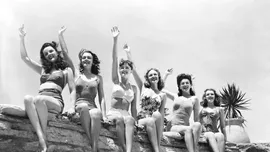 Ziua în care costumul de baie bikini a făcut istorie la Paris