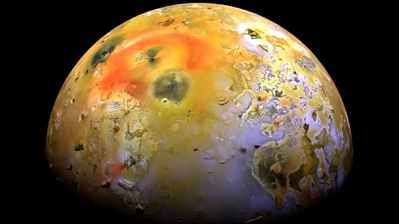 1-moon-io-1024 