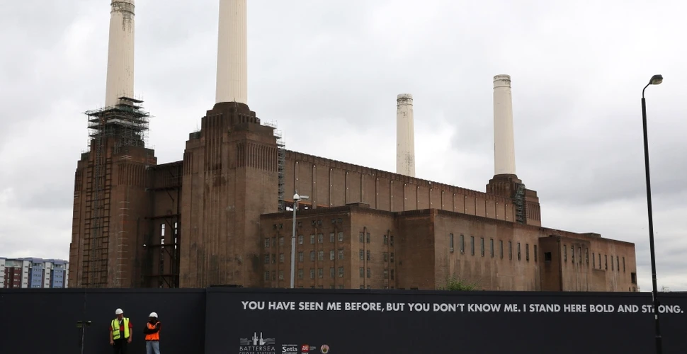 Battersea Power Station, simbolul făcut celebru de Pink Floyd, devine complex de locuinţe de lux