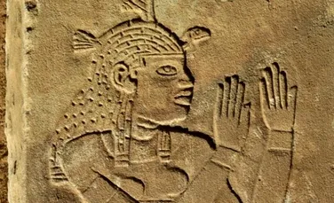 Tăbliţe misterioase de piatră ale civilizaţiei nubiene au fost descoperite într-un mare ”oraş al morţilor” din Africa