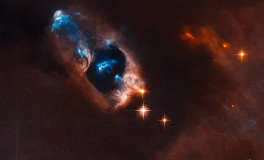 Obiectele albastre din spaţiu, înregistrate de telescopul Hubble. Care este explicaţia fenomenului