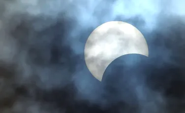 FOTO. Luna nouă ”va lua o gură” din Soare. O eclipsă parţială de Soare va avea loc pe 15 februarie