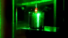 Fizicienii au reușit să miște un obiect vizibil folosind o forță cuantică. De ce este important experimentul din Japonia?