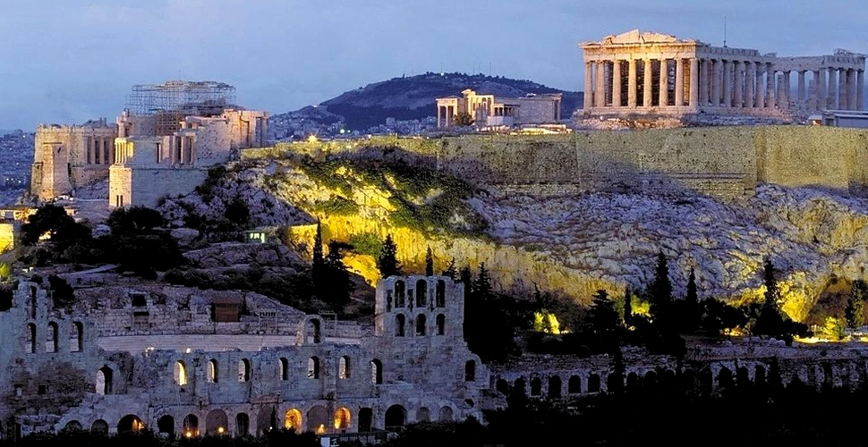 Parthenonul din Atena, un templu construit ca o sculptură