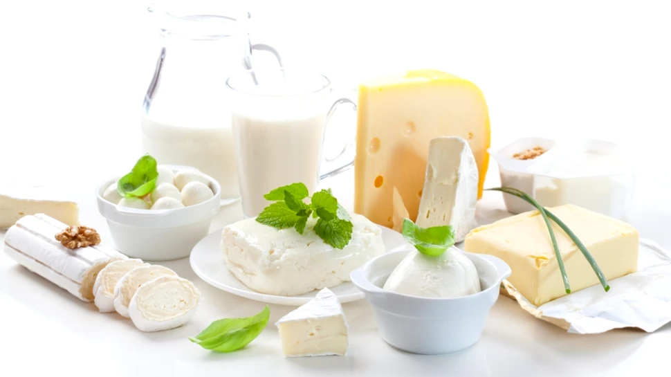 Studiul care contrazice vechile sfaturi despre dietă. De ce este bine să mâncăm lactate bogate în grăsimi saturate?