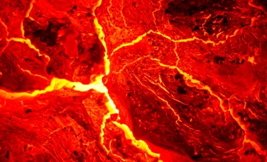 Unul dintre cei mai periculoși vulcani de pe Pământ se umple în secret cu magmă