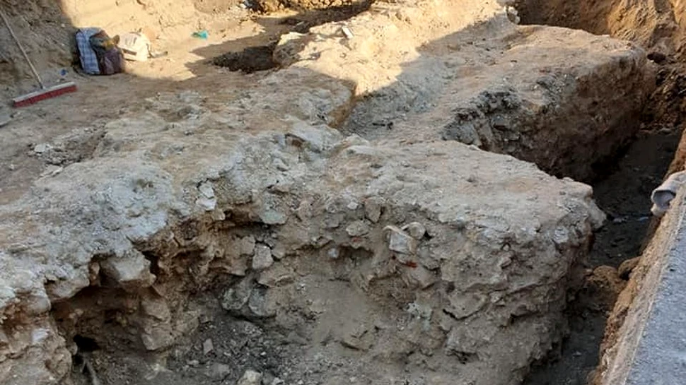 O nouă descoperire arheologică în centrul Clujului. A fost demolată de austro-ungari