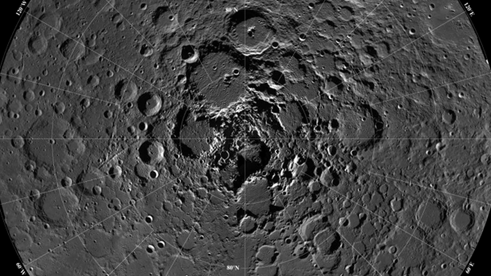 Luna are suficienta gheata pentru a sustine viata