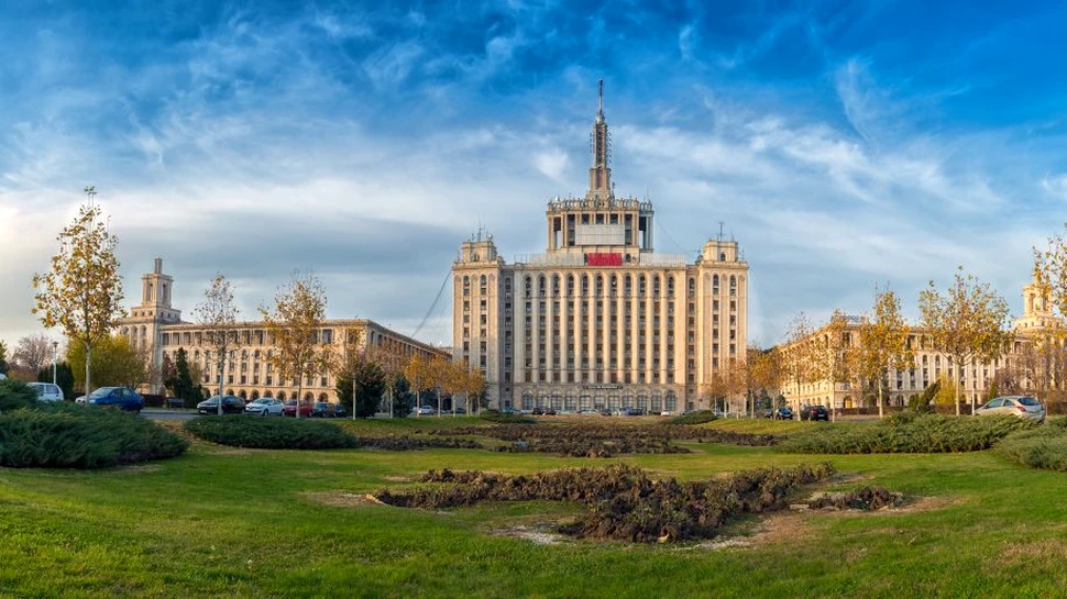 Casa Scânteii, un monument cu o arhitectură și istorie impresionantă