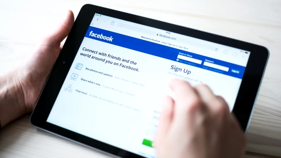 Facebook a cumpărat o companie specializată în aplicaţii de recunoaştere vocală