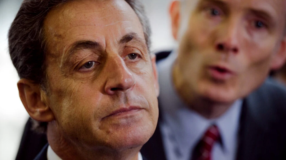 Fostul președinte Nicolas Sarkozy, păzit la închisoare de doi ofițeri de securitate