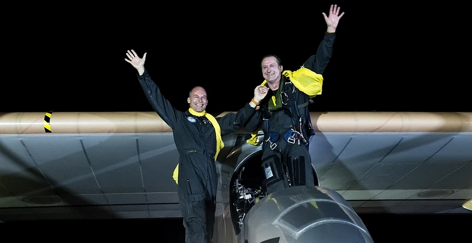 Avionul Solar Impulse a traversat SUA, zburând în premieră 24 de ore cu energie solară (GALERIE FOTO)