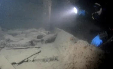 Au găsit 168 de sticle de şampanie într-o epavă scufundată veche de 170 de ani. Când le-au deschis au descoperit ceva surprinzător – VIDEO