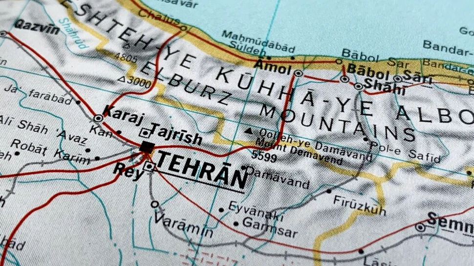 O singură zi de atacuri asupra rafinăriilor de petrol din Iran a eliberat la fel de mult dioxid de sulf ca o erupție vulcanică