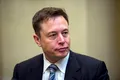 Elon Musk, îndemnat să vândă 10% din acțiunile Tesla