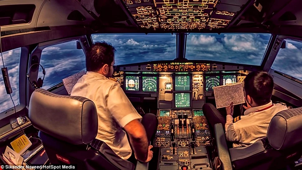 Limbajul SECRET al piloţilor şi însoţitorilor de zbor. Ce se ASCUNDE în spatele cuvintelor pe care tu le consideri banale