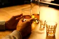 Cum afectează alcoolul capacitatea creierului de a învăța și a se adapta?