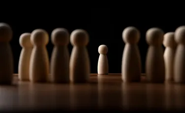 De ce poți simți singurătate chiar și atunci când ai prieteni și cum poți restabili legăturile?