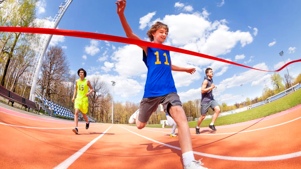 Câți dintre adolescenții din România practică un nivel minim de activități fizice și sport?