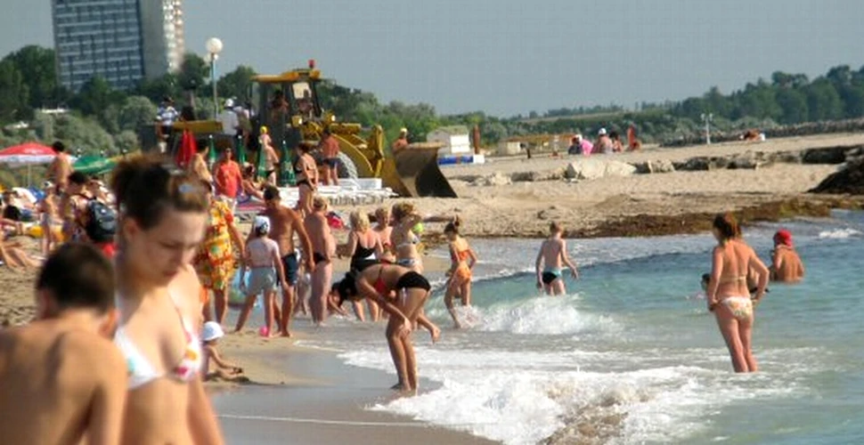 Plajele româneşti sunt sufocate de mucuri de ţigară şi gunoaie
