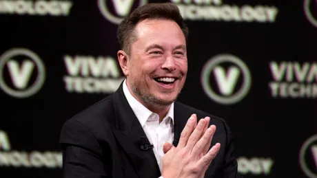 Este oficilal! Elon Musk este primul trilionar din istoria omenirii