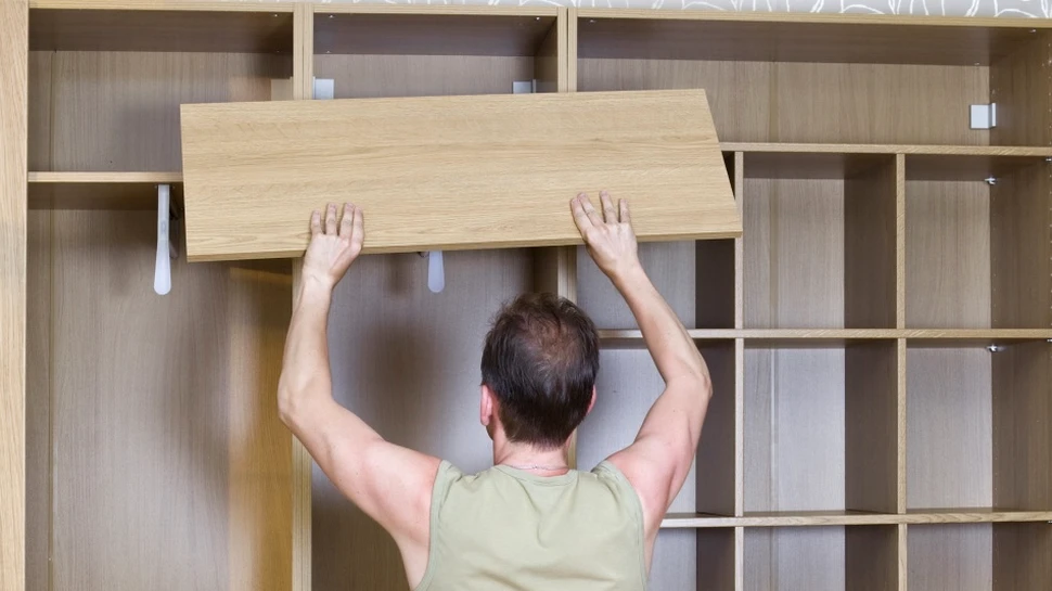 De ce mobila asamblată de noi este mai frumoasă decât cea cumpărată „de-a gata”?