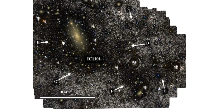 Cea mai mare galaxie din Univers este chiar mai mare decât se știa și continuă să crească