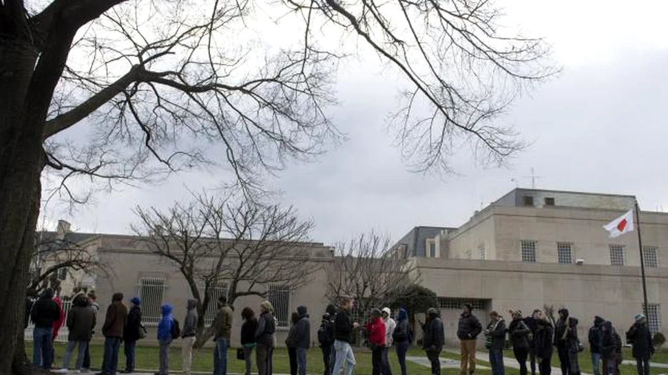 Peste 3.500 de americani s-au stâns la o coadă la Washington. Care a fost motivul