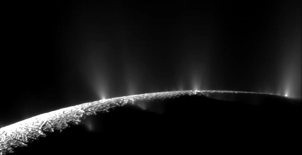 O abundență de metan detectată pe Enceladus ar putea fi un semn al existenței vieții