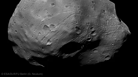 O misiune spațială va încerca prelevarea de mostre de pe Phobos. Când decolează?