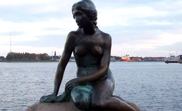 Facebook a cenzurat fotografiile cu Mica Sirenă din Copenhaga – VIDEO
