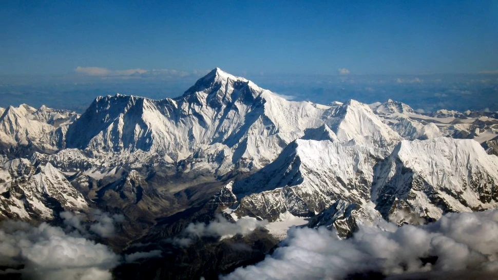 Ce s-a întâmplat cu Everestul în urma cutremurului din Nepal. Datele au fost făcute publice abia acum