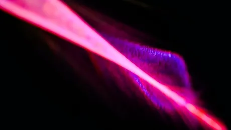 Cercetătorii vor să creeze „lumina cuantică”