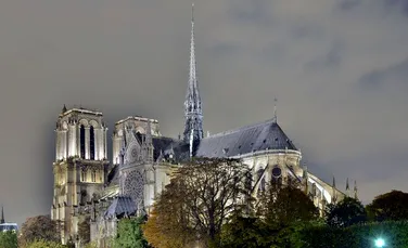 O catedrală din lemn ”efemeră” ar putea fi construită în faţa Notre-Dame