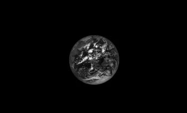 O fotografie uimitoare cu Pământul și Luna, surprinsă de nava spațială Lucy de la NASA