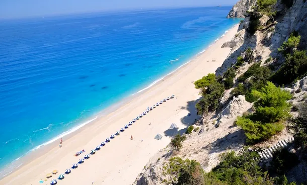 Lefkada -  una dintre cele mai frumoase plaje din lume distrusă de un cutremur