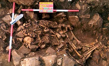 Două schelete preistorice, vechi de 6.000 de ani, descoperite îmbrăţişate