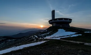 OZN-ul din Balcani. Un monument închinat comunismului seamănă cu o navă extraterestră (Galerie FOTO)