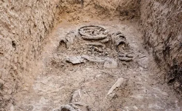 Arheologii au dezgropat un călugăr bizantin înlănțuit cu inele de fier