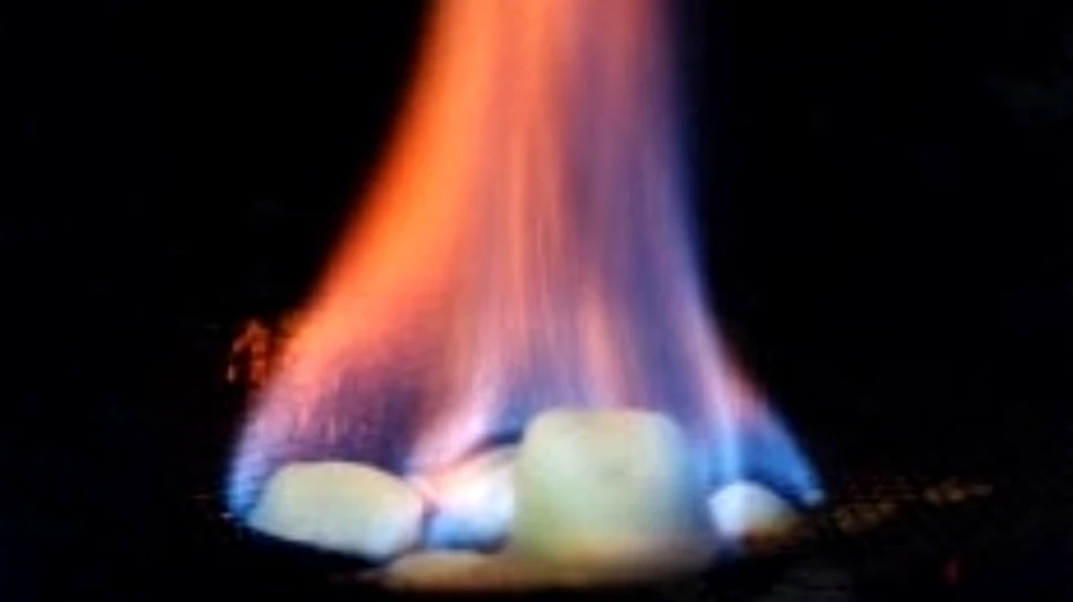 Exploatarea noii resurse care poate revoluţiona industria energetică, ”gheaţa inflamabilă”, prezintă mari riscuri