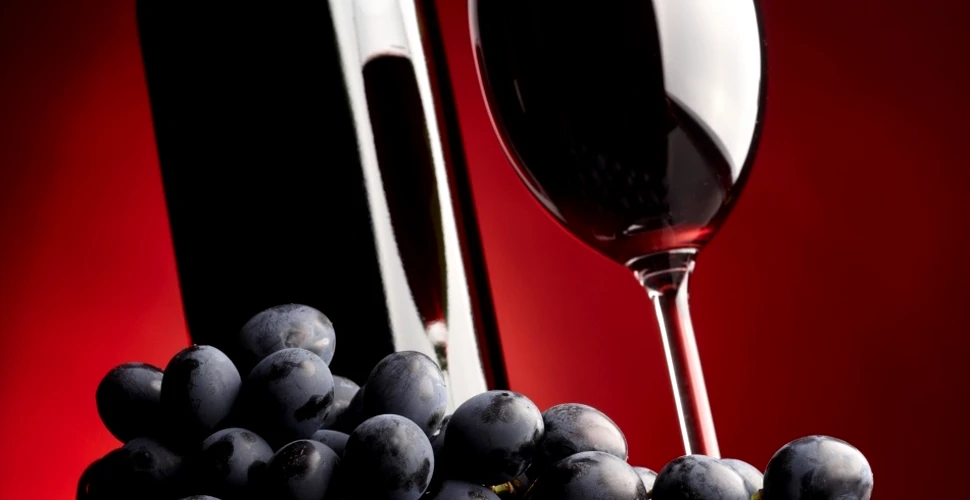 Cum poate vinul roşu să ne prelungească viaţa?