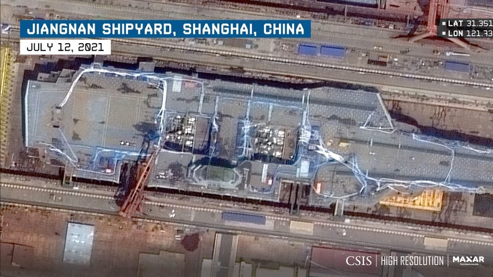 Imagini prin satelit dezvăluie noul portavion al Chinei. Are o tehnologie aproape egală cu navele americane