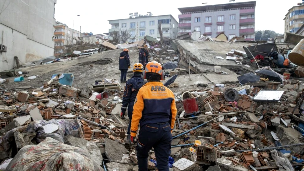 Un bebeluș care a supraviețuit cutremurului din Turcia a fost reunit cu mama sa după 54 de zile